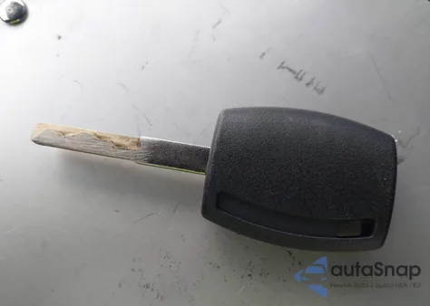 2016 Ford Focus S z USA, uszkodzony, nr VIN 1FADP3E22GL366114